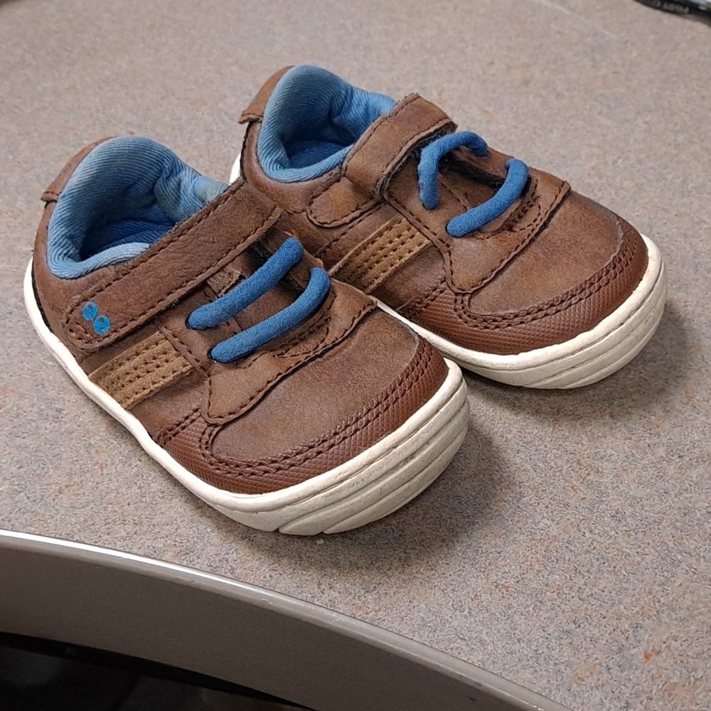 Suprize size 3 shoes.